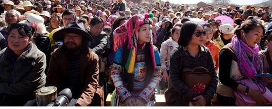 责任与传承--彝族刺绣品牌助力中国非物质文化遗产的保护