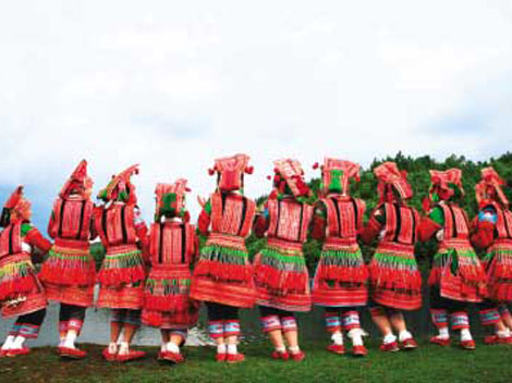 Costumes of Huayao, Yi Nationality Costumes of Huayao, Yi Nationality
