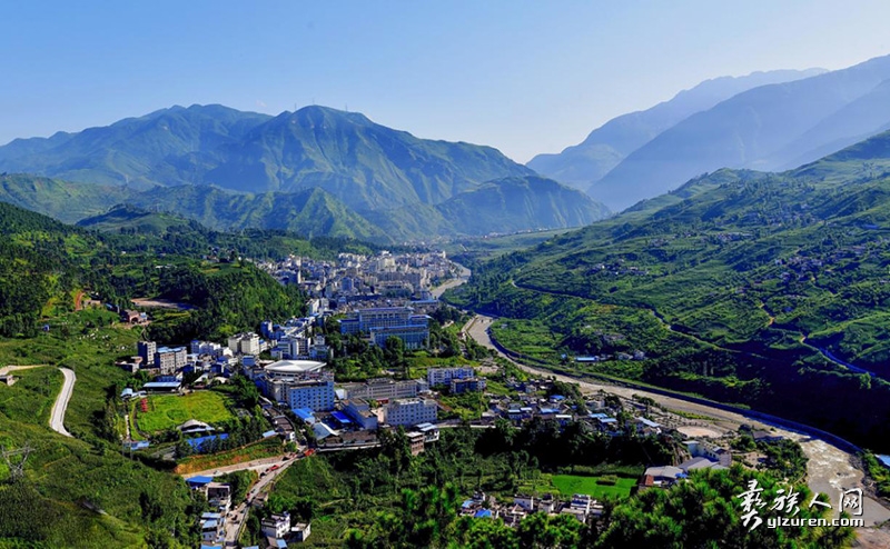 景秀甘洛(李新瑜 摄) 景秀甘洛(李新瑜 摄)