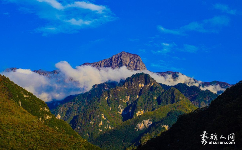 特克大鹰山（李新瑜 摄)