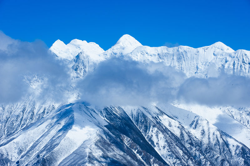 神奇的贡嘎山(时间2011年10月24日) 神奇的贡嘎山(时间2011年10月24日)
