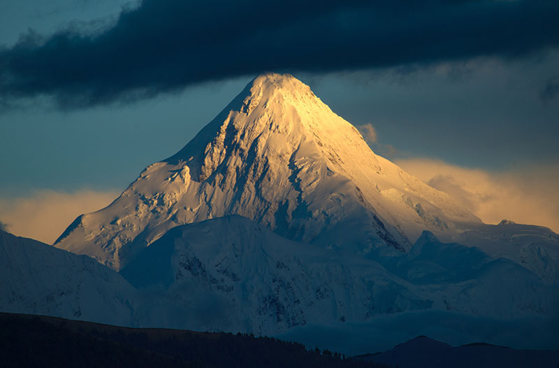 贡嗄神山 贡嗄神山
