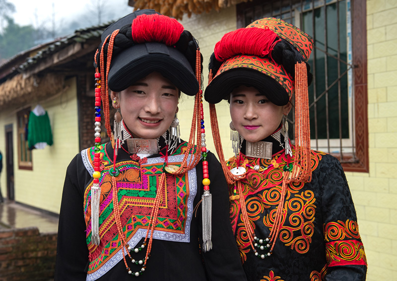 马边三河口彝族妇女服饰 马边三河口彝族妇女服饰